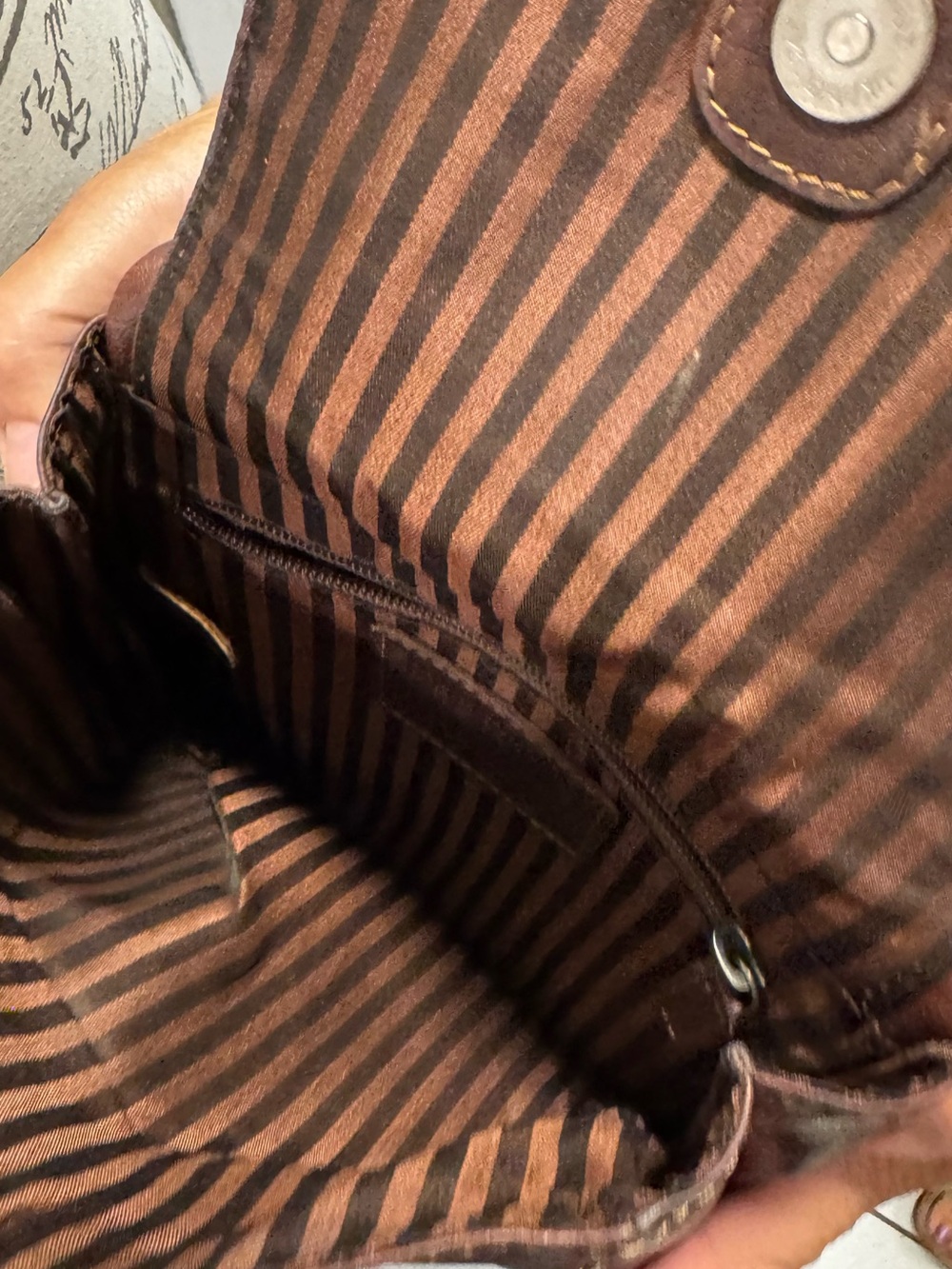 Jack Georges Voyager Floral Embossed Leather Crossbody Bag Brown Buffalo Leather - Picture 6 of 7